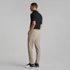 Essential Performance Pique Polo Musta