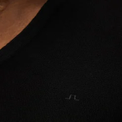 Lymann Merino V-Neck Sweater Musta