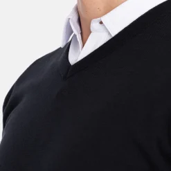 PD V-Neck Musta