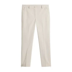 Pia Pant