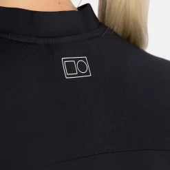 W Tech Blade V-Neck Tee 2.0 Musta